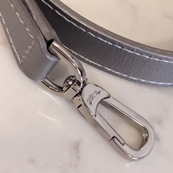 NWOT Silver Longchamp Honore Handbag - Picture 11 of 14